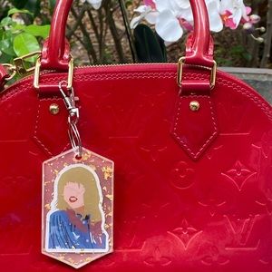 Taylor Swift Lover Cartoon & Gold Flakes Silver Hardware Keychain Bag Charm